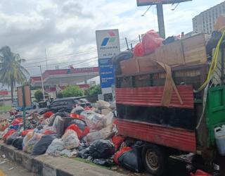 14 Hari Buang Sampah ke Cileungsi, Tangsel Keluar Rp 1,26 Miliar