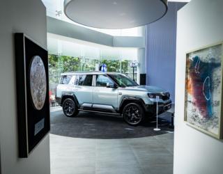 thumbnail DENZA Resmikan Showroom Baru di Pondok Indah, Bidik Pasar Premium