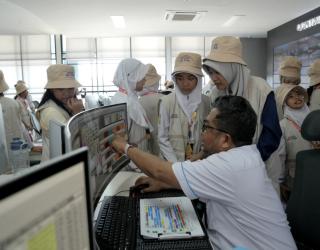 Baca juga : Edukasi Anti Narkoba dan Keselamatan Dikenalkan Lewat Wisata Pelabuhan di Surabaya