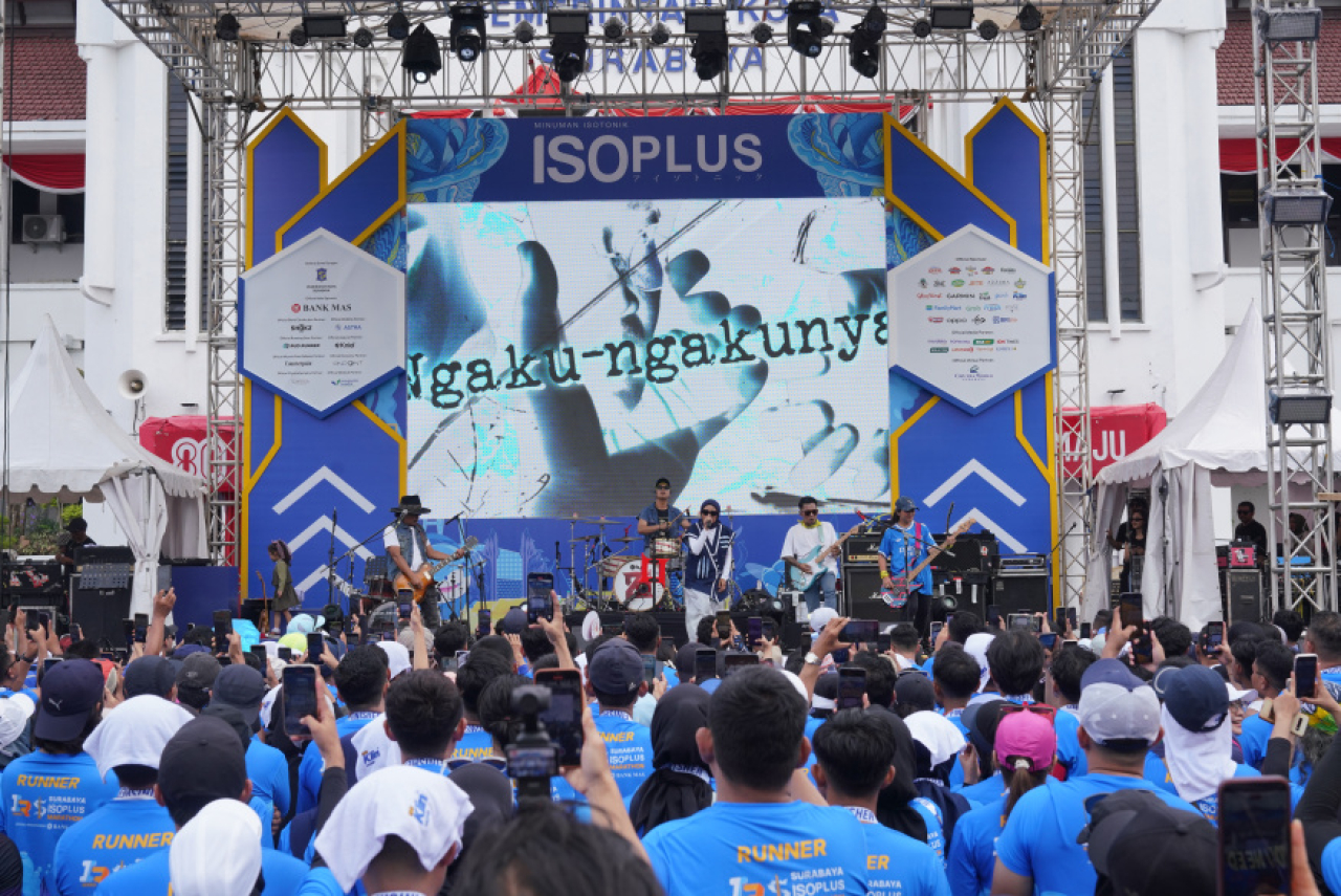 Dengan konsep tersebut, peserta diharapkan tak hanya menikmati olahraga lari, tetapi juga merasakan energi dan keindahan khas Surabaya sebagai kota sejarah. Foto ist