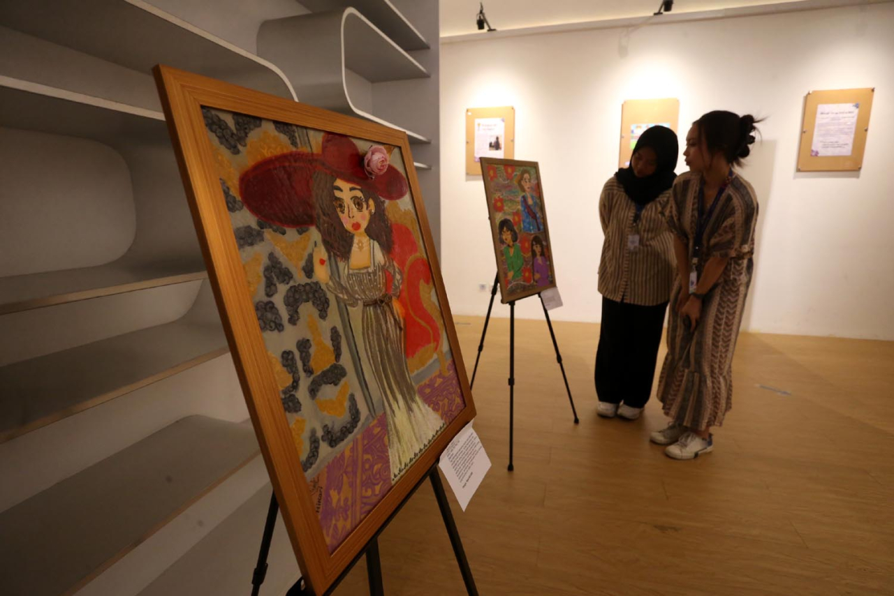 Pameran ini menampilkan karya dari 16 seniman muda autis dari berbagai wilayah, termasuk Jakarta dan Mojokerto. Foto/RLD