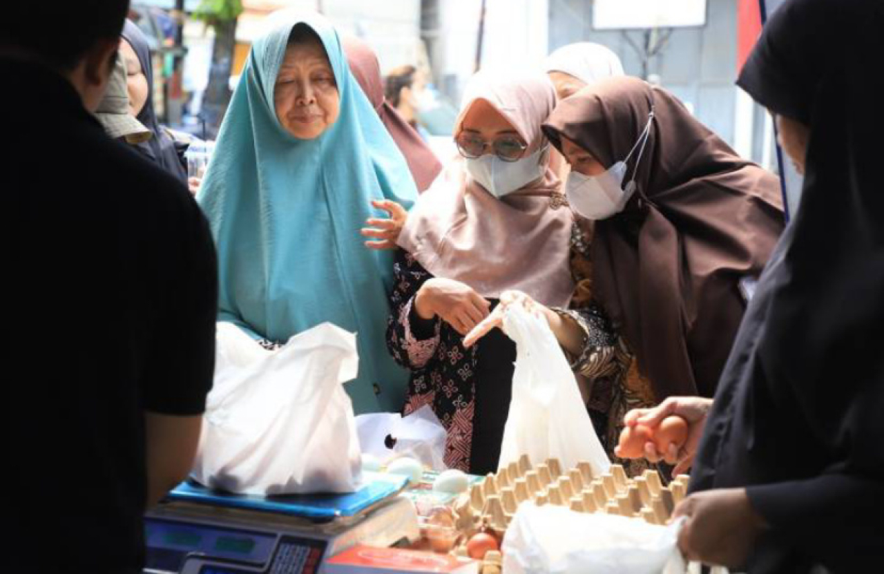 Gampang Sembako On The Road menyediakan berbagai bahan pangan dengan harga terjangkau.