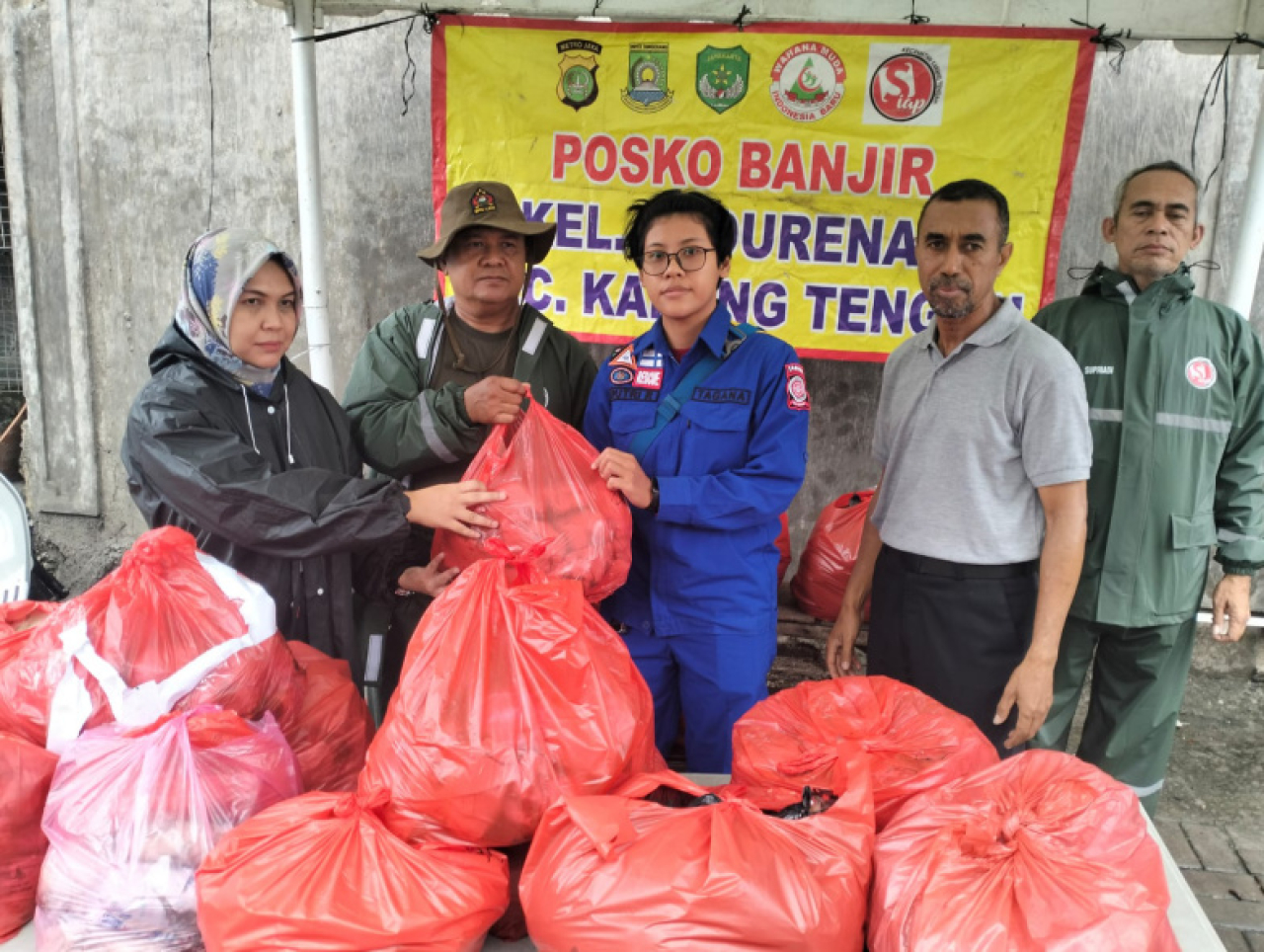 Acep mengakui, titik paling krusial berada di kawasan Alamanda Periuk, Ciledug, dan Cipondoh.