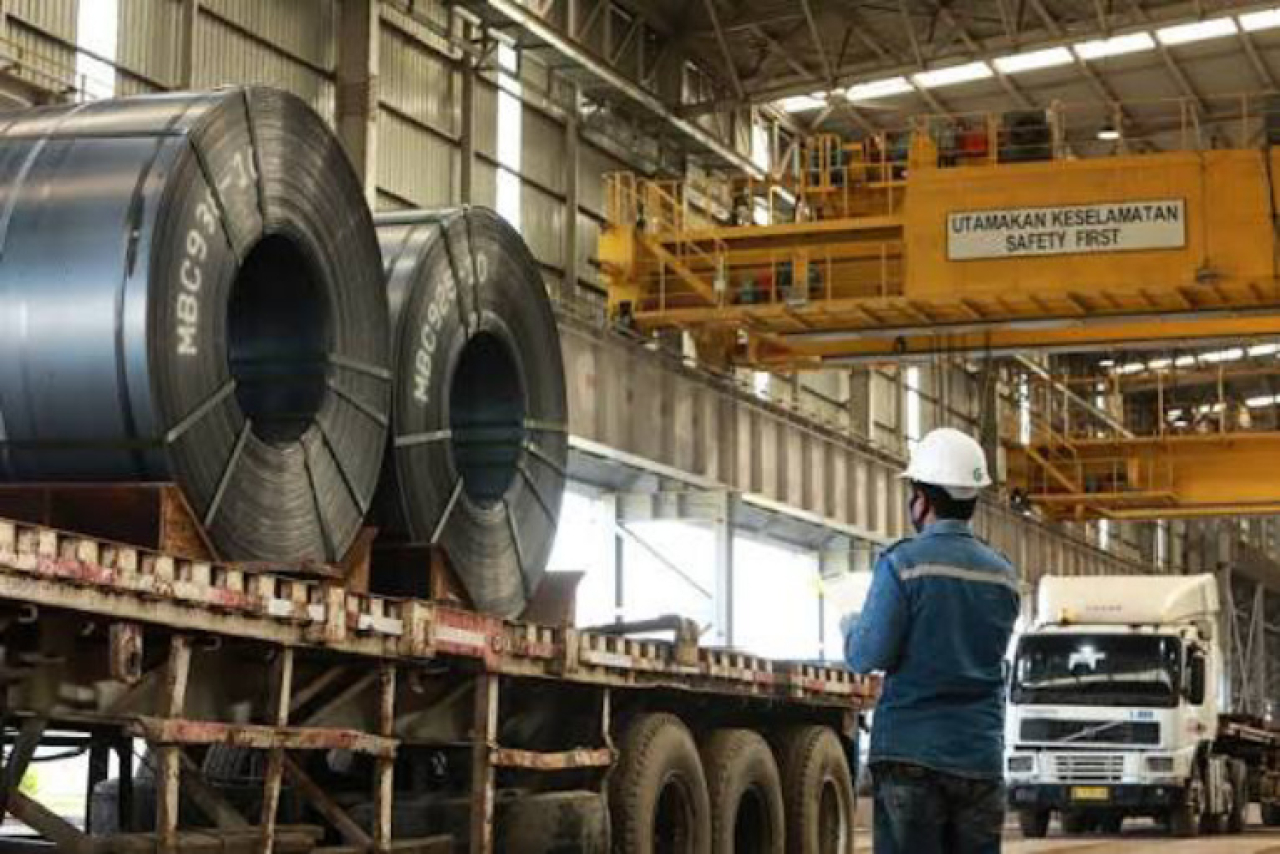 Suasana pabrik di PT Krakatau Steel (Persero) Tbk. Foto dok Krakatau steel