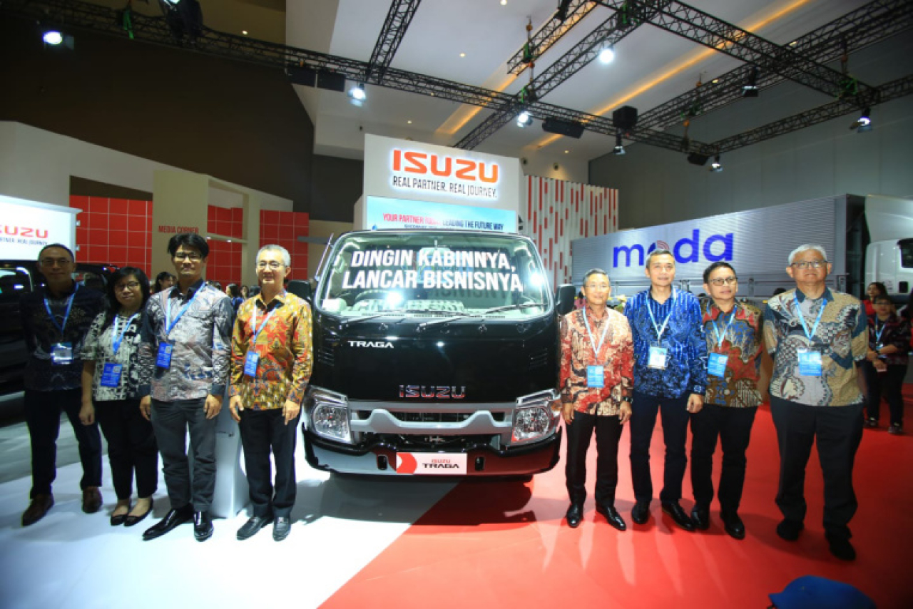 Traga AC Diluncurkan, Isuzu Ubah Strategi Pasar Kendaraan Komersial