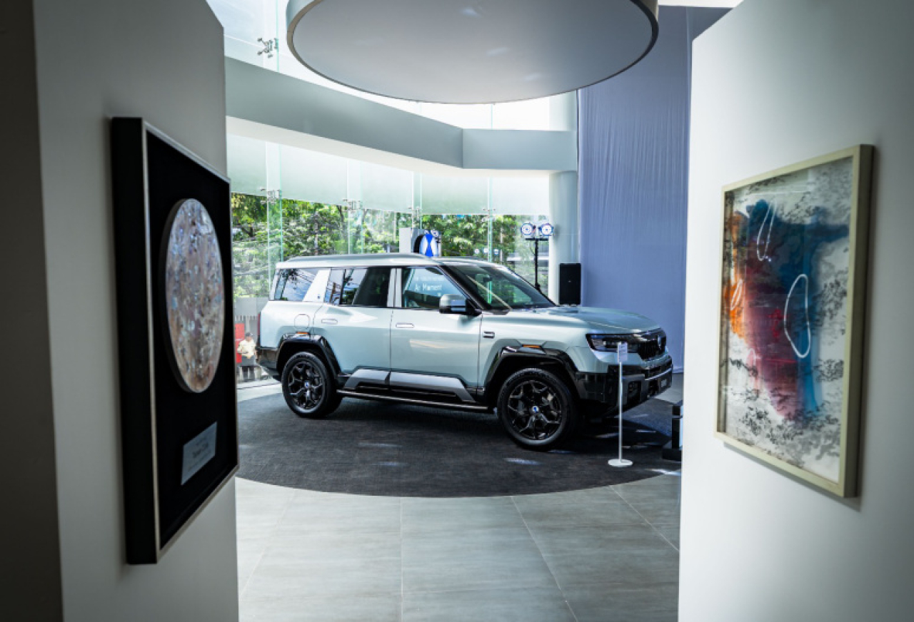 DENZA Resmikan Showroom Baru di Pondok Indah, Bidik Pasar Premium
