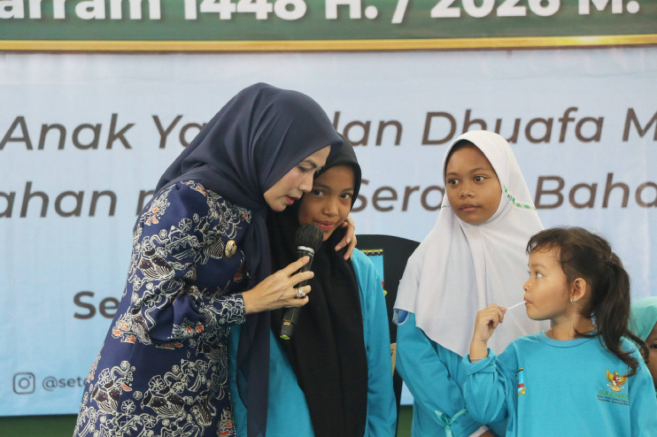 Penyaluran santunan kepada 1.500 anak yatim dan dhuafa di Kabupaten Serang. Foto ist
