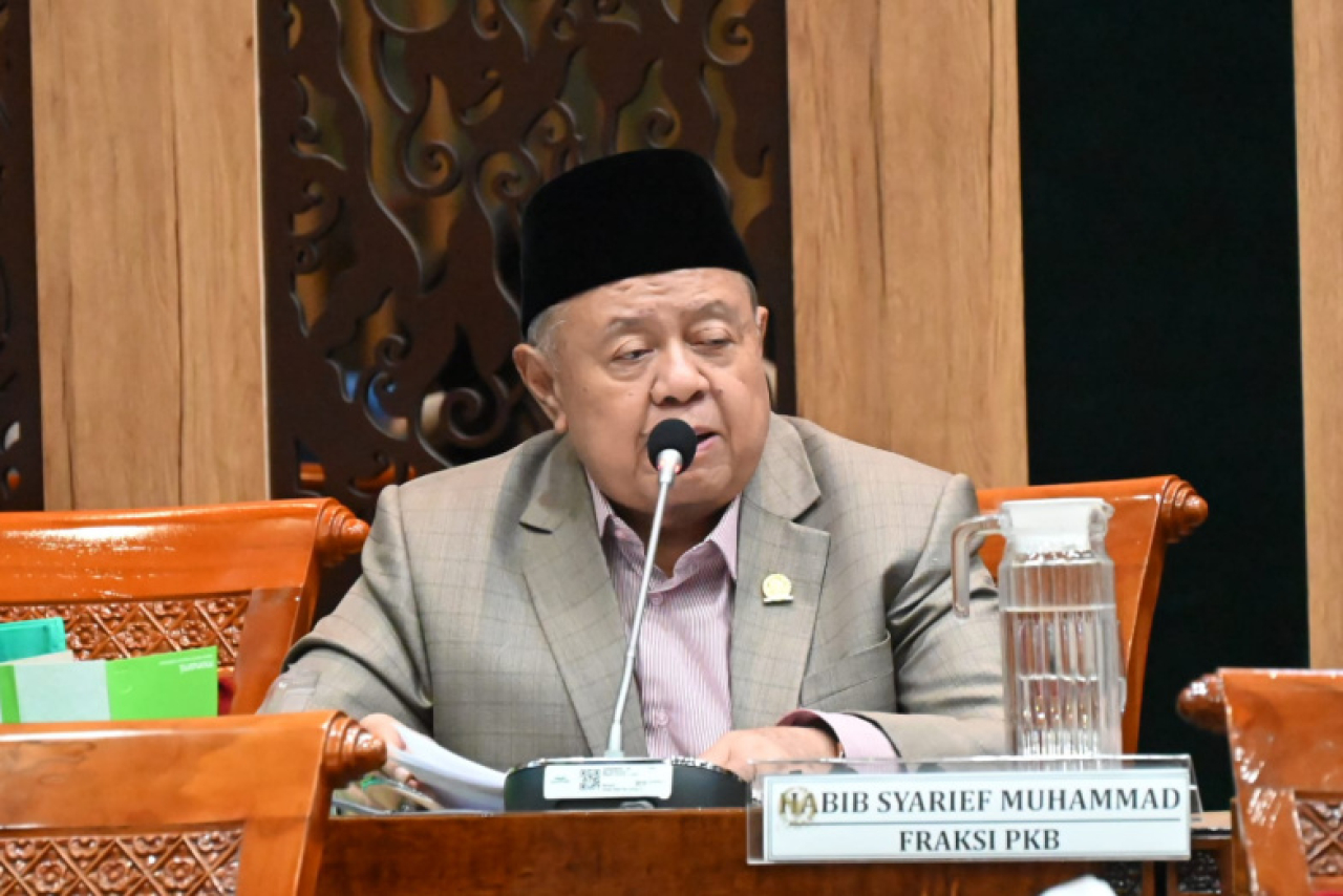 Anggota Komisi X DPR RI, Habib Syarief Muhammad, menilai kondisi ini menjadi indikator adanya masalah struktural yang perlu segera dibenahi.