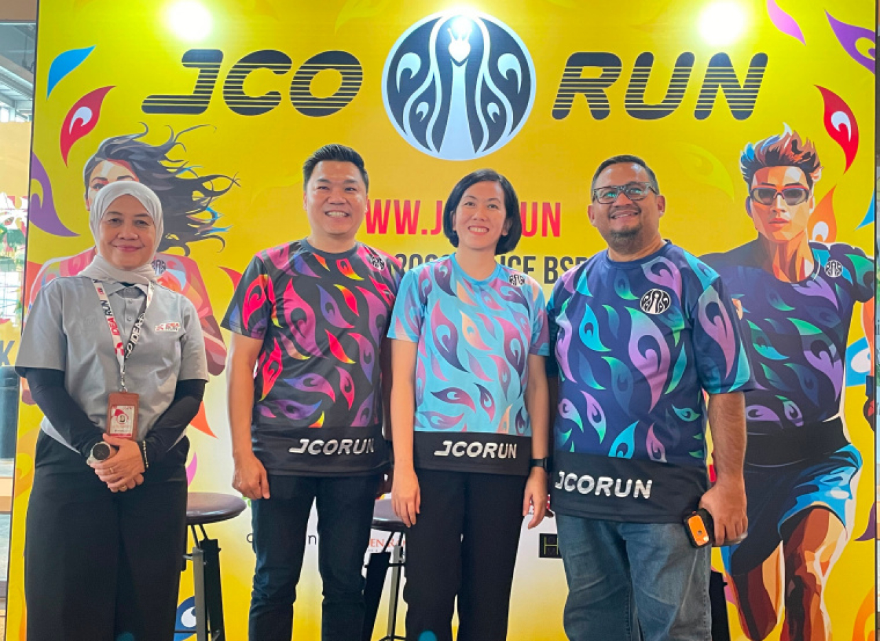 Selain aspek olahraga, penyelenggaraan JCO RUN 2026 juga menekankan pengalaman peserta melalui berbagai inovasi.