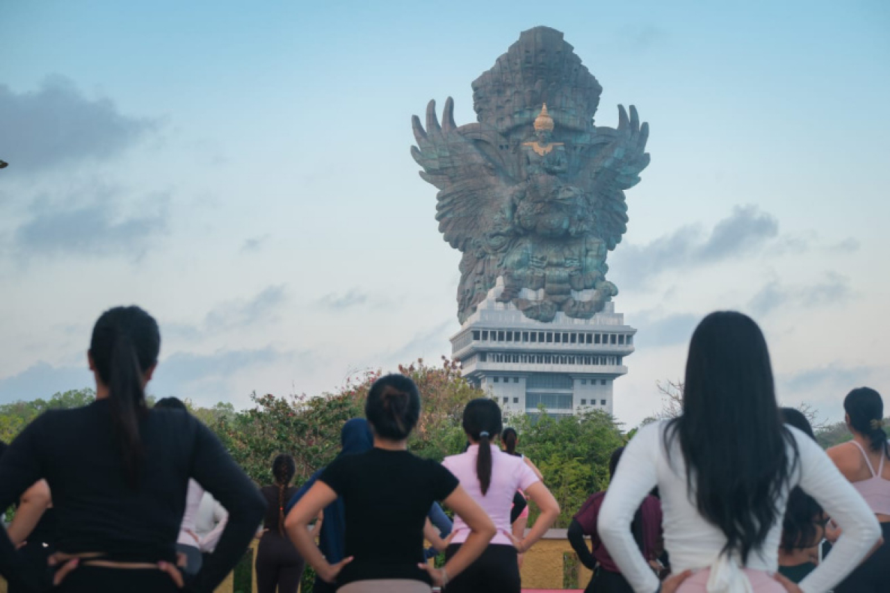 GWK Cultural Park tidak hanya menawarkan wisata budaya dan pertunjukan, tetapi juga ruang bagi masyarakat untuk berolahraga, berkumpul, berekspresi, serta menikmati waktu dengan cara yang lebih santai.