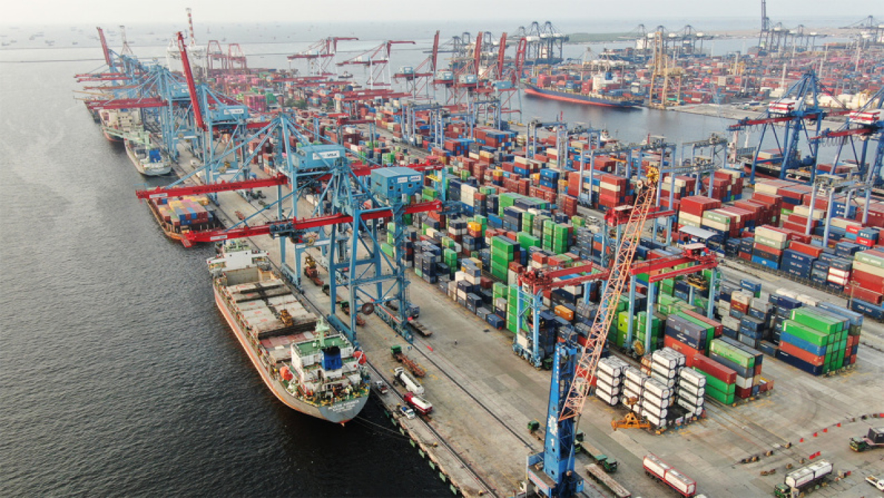 Secara kumulatif, volume bongkar muat Januari-Agustus 2026 mencapai 2.510.561 TEUs.